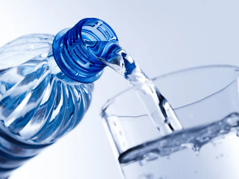 Czy warto pić wodę z butelki