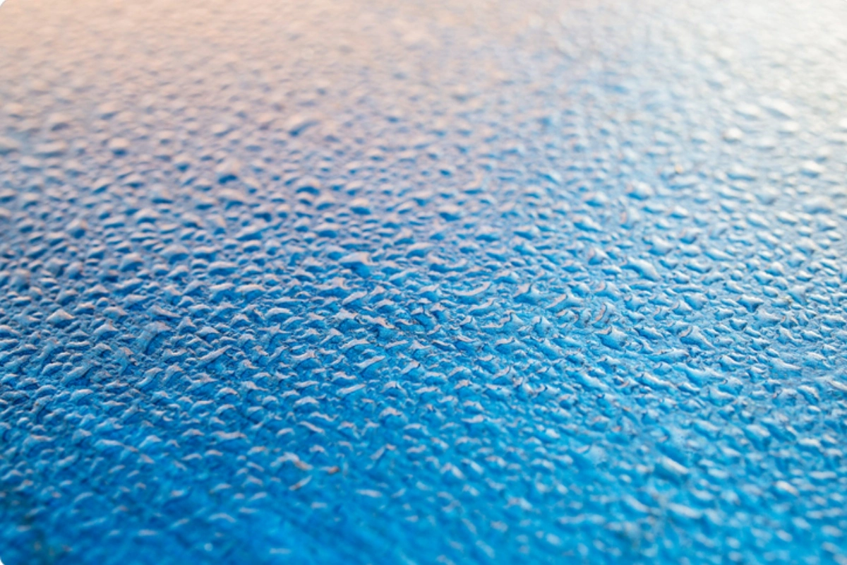 Punkt rosy na powierzchni. Źródło: Canva.com
